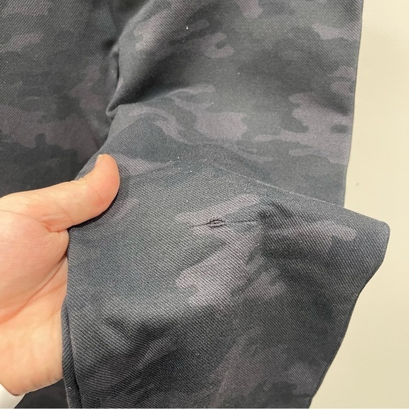Spanx Look At Me Now Leggings Camo Size XL High Rise - Picture 6 of 9